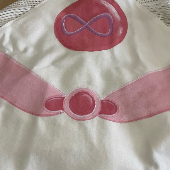 Luii & Me Inc women’s white Poncho with removable hood front zipper, size large - Picture 9 of 10